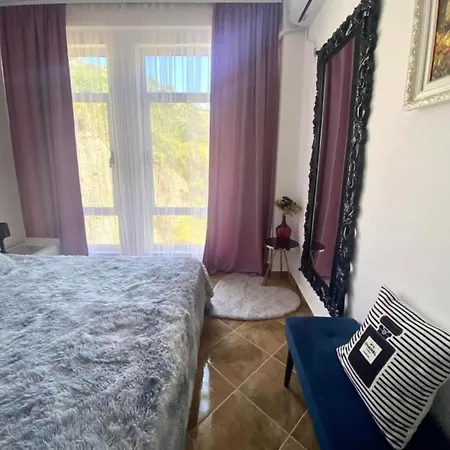 2 Apartment *